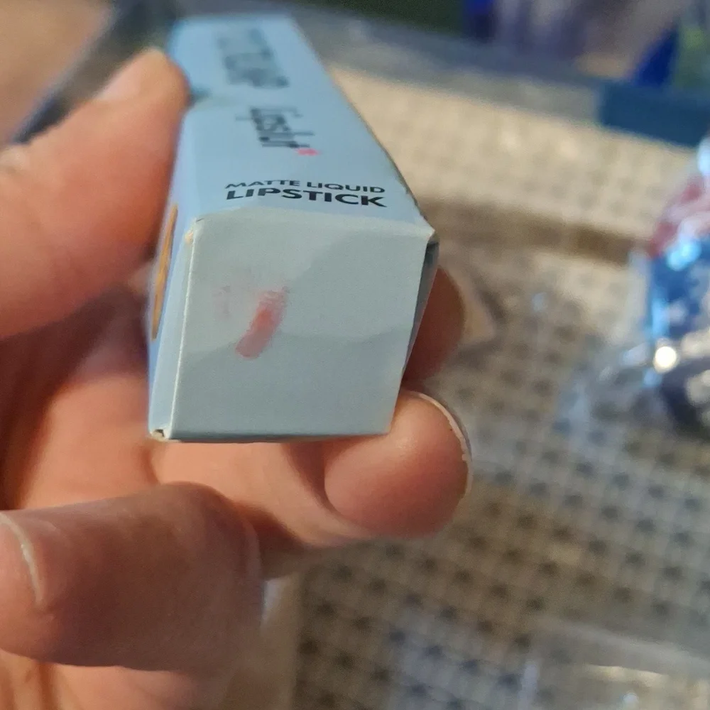 F*UCK TRUMP Lipslut Matte Liquid Lipstick vote political Midterms Collectable